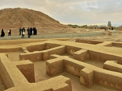 Revealing ancient environmental and climatic changes in the ancient site of Jiroft from the past four thousand years to the present using modern applied technologies